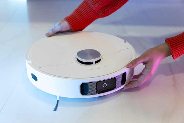 Free photo still life of robotic vacuum