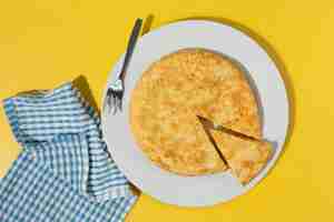Free photo still life of spanish tortilla