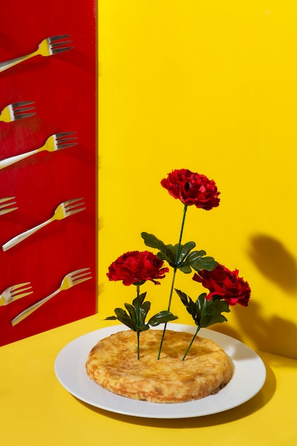 Free photo still life of spanish tortilla