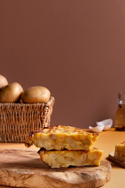 Free photo still life of spanish tortilla