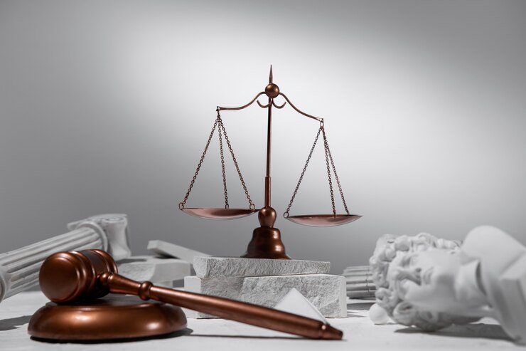 Free Photo still life with the scales of justice