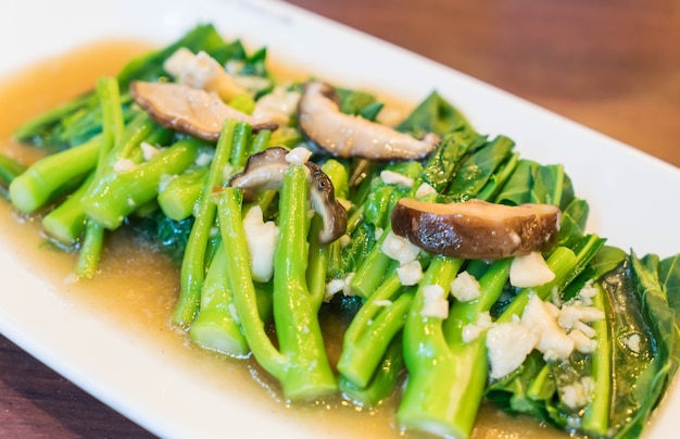 stir-fried chinese kale with shiitake mushroom