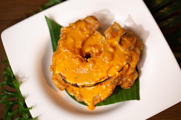 Free photo stir fried pumpkin with salted egg thai food