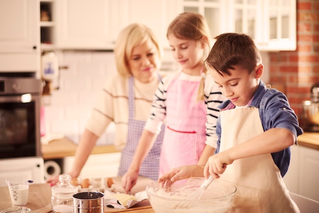 Mescolare la pasta tutto il tempo