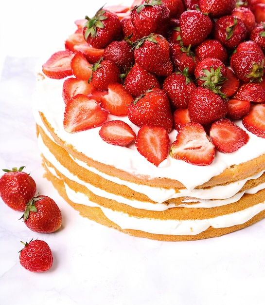 Foto gratuita torta di fragole