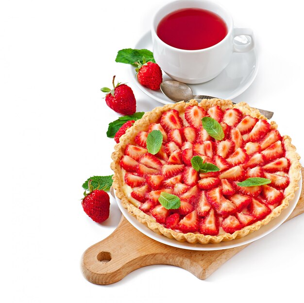 Strawberry tart with custard