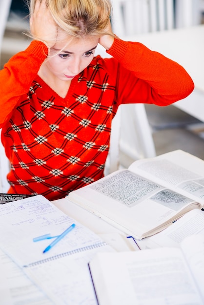 Free photo student preparing for exam and panicking