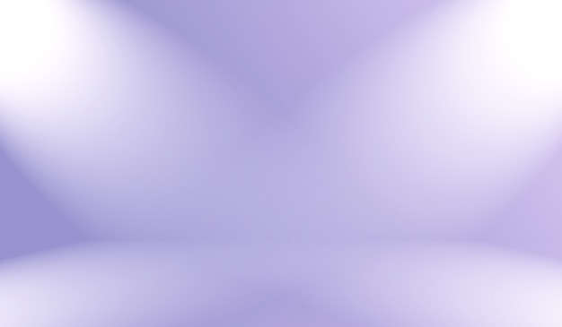 無料写真 スタジオ背景コンセプト-製品の抽象的な空の光のグラデーション紫のスタジオルームの背景。