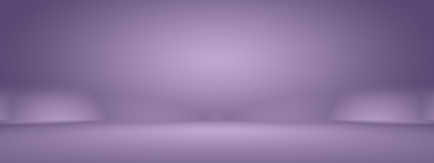 Бесплатное фото Студийный фон концепция абстрактный пустой градиент света фиолетовый студийный фон комнаты для продукта