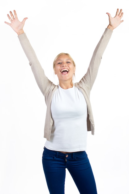 Free photo studio portrait of beautiful young woman posing with white screen