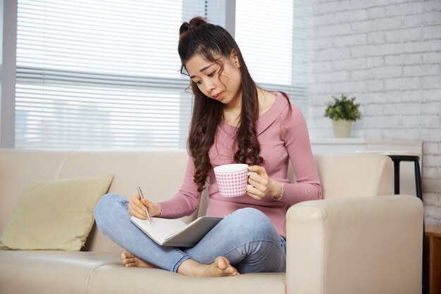 自宅で勉強する