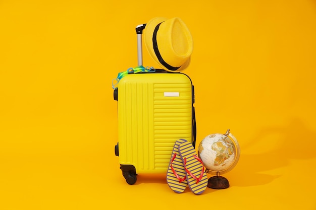 無料写真 夏の旅行や休暇のためのスーツケースの荷物