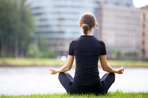 Sukhasana yoga pose