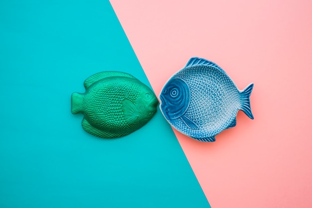 青と緑の魚の夏のコンポジション