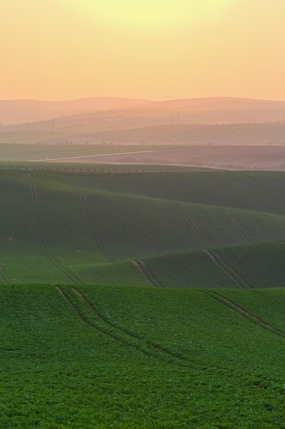 Фото пейзажа заката Моравской Тосканы в Чехии