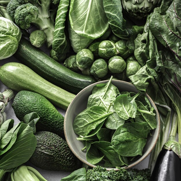 緑の野菜とスーパーフードの背景