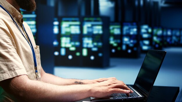 Signs It’s Time To Switch To VPS Web Hosting