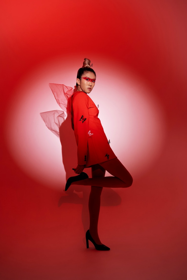 Free Photo surrealist portrait of fashionable woman