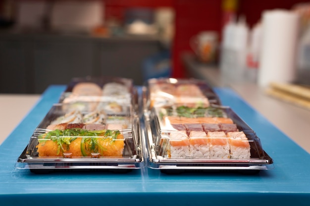 Sushi order arrangement in a restaurant kitchen