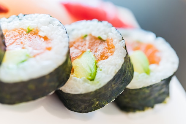 Free photo sushi roll