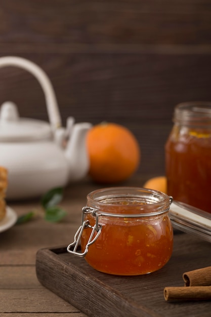 Foto gratuita marmellata naturale fatta in casa dolce in barattolo