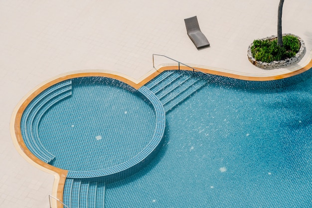 Foto gratuita piscina vista dall'alto