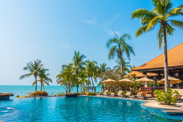 Free photo swimming pool