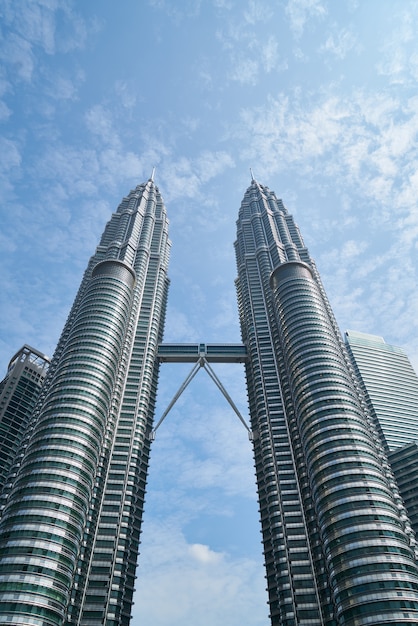 Free photo symmetrical buildings