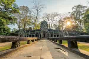 Free photo ta prohm, angkor wat in cambodia.