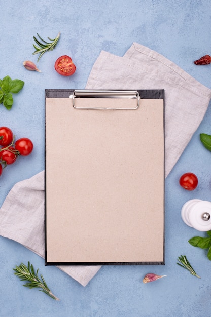 Table arrangement with clipboard