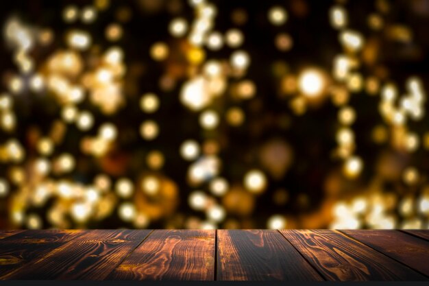 Стол новогодний фон огни золотого боке и деревянная деревенская текстура поверхности для еды и напитков ...
