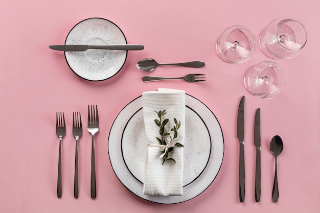 Table etiquette with pink background