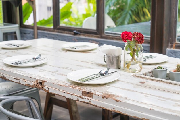 table set on dinning table