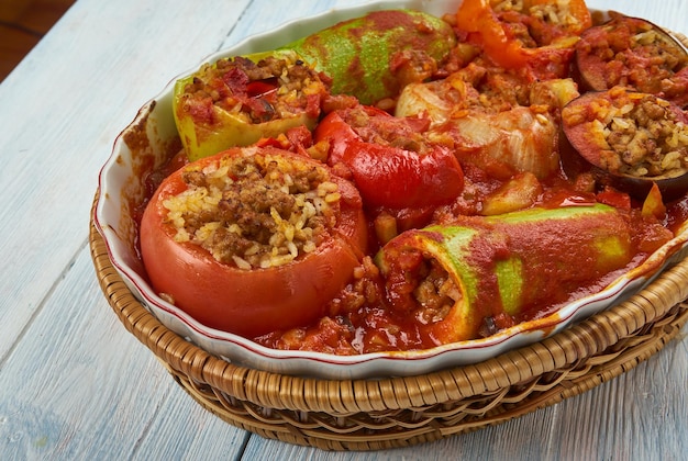 Premium Photo | Tajin mahshi - mixed stuffed vegetables, libyan food