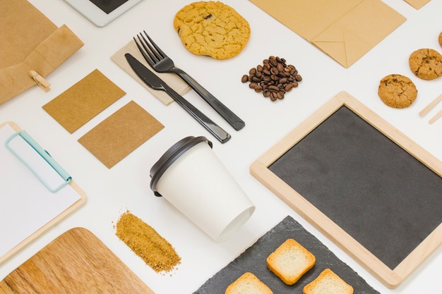 Take away food composition with slate