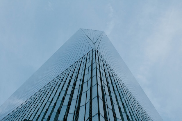Бесплатное фото Высокий небоскреб в нью-йорке