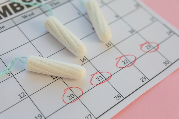 Tampons on calendar