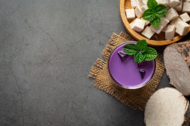 Free photo taro potato iced tea on table