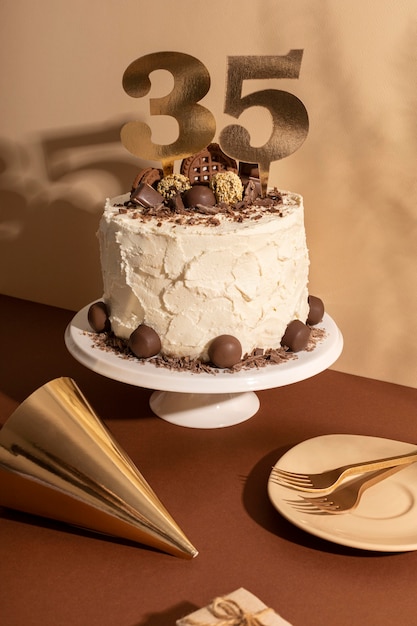 Free photo tasty 35 birthday cake with chocolate