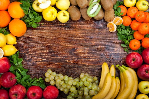 Вкусная и полезная еда овощей и фруктов