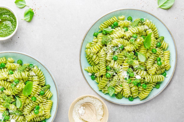 Free photo tasty appetizing pasta with pesto on plate