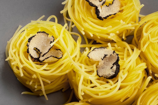 Free photo tasty pasta with truffle top view