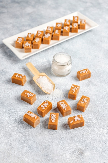 Free photo tasty salty caramel fudge candies with sea salt