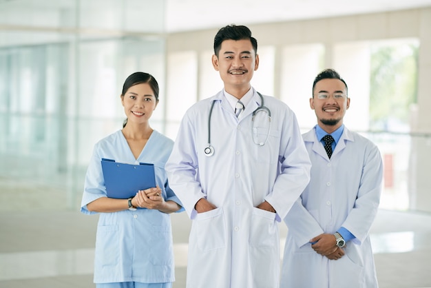 Free photo team of doctors