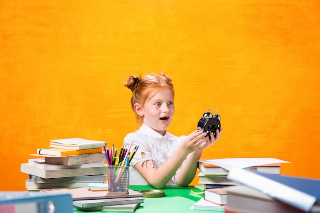 Free photo teen girl with lot of books