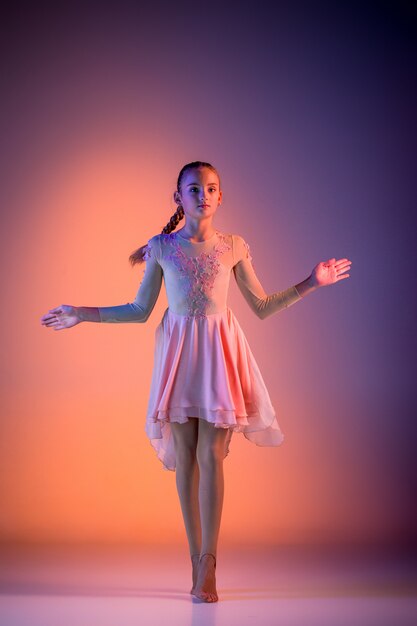 The teen modern ballet dancer