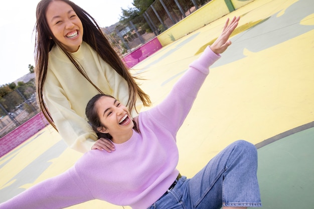 Free photo teenagers friends having fun together