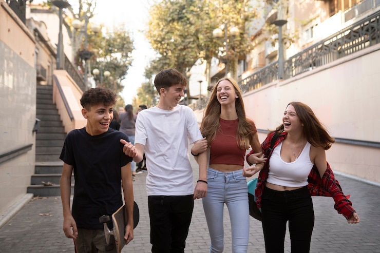 Free Photo teenagers lifestyle in the city
