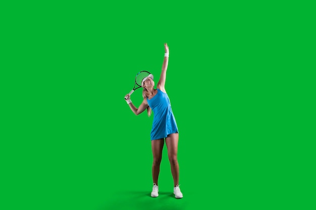 Foto gratuita ragazza di tennis su schermo verde