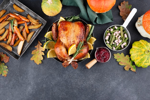 Free photo thanksgiving day meal with copy space